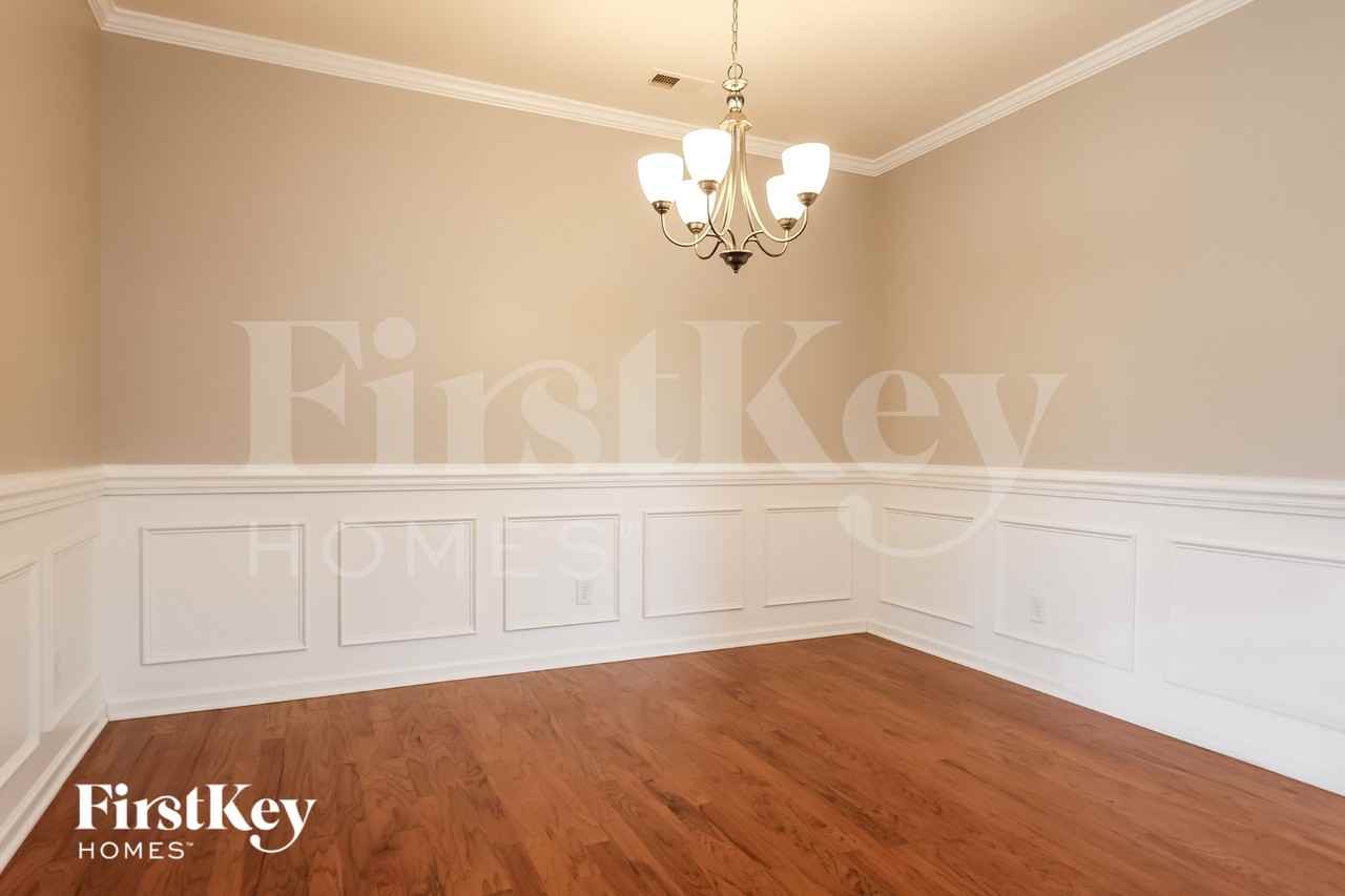 329 Bracken Fern Rd - Photo 4 of 15