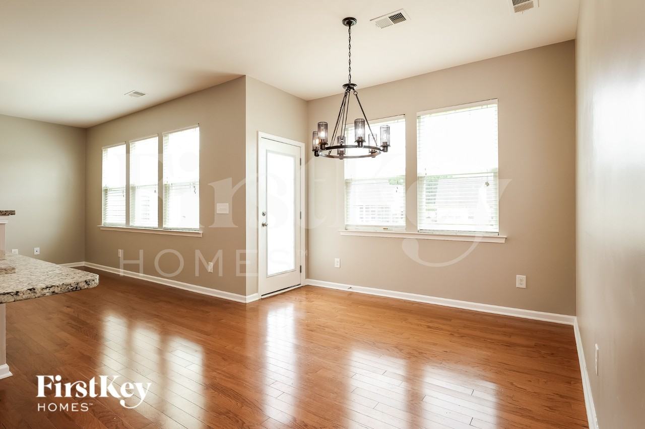 329 Bracken Fern Rd - Photo 5 of 15