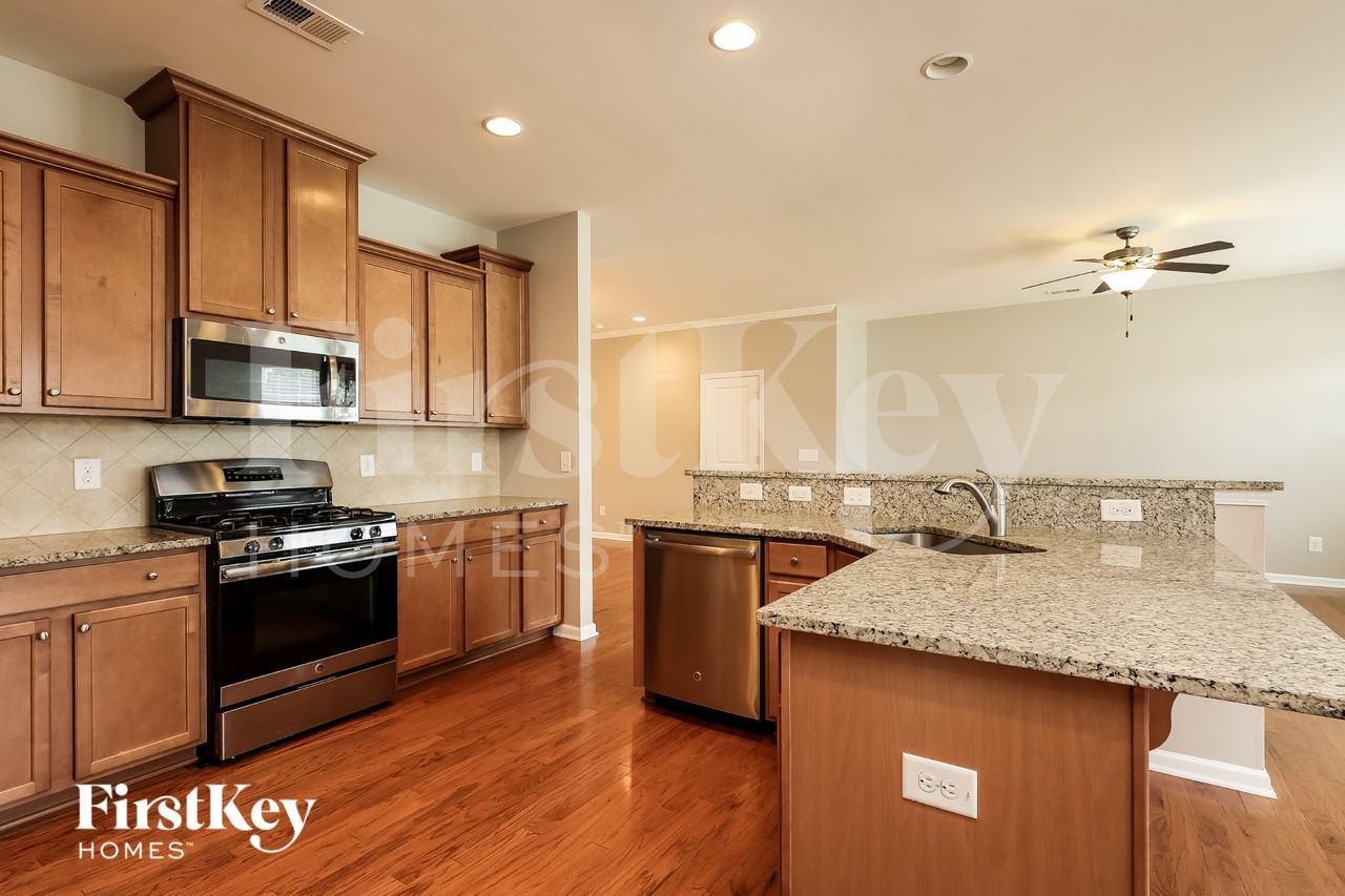 329 Bracken Fern Rd - Photo 7 of 15