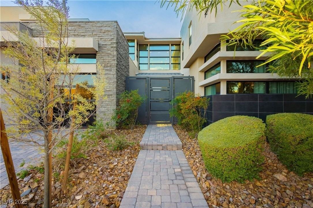 94 Glade Hollow Dr - Photo 5 of 50