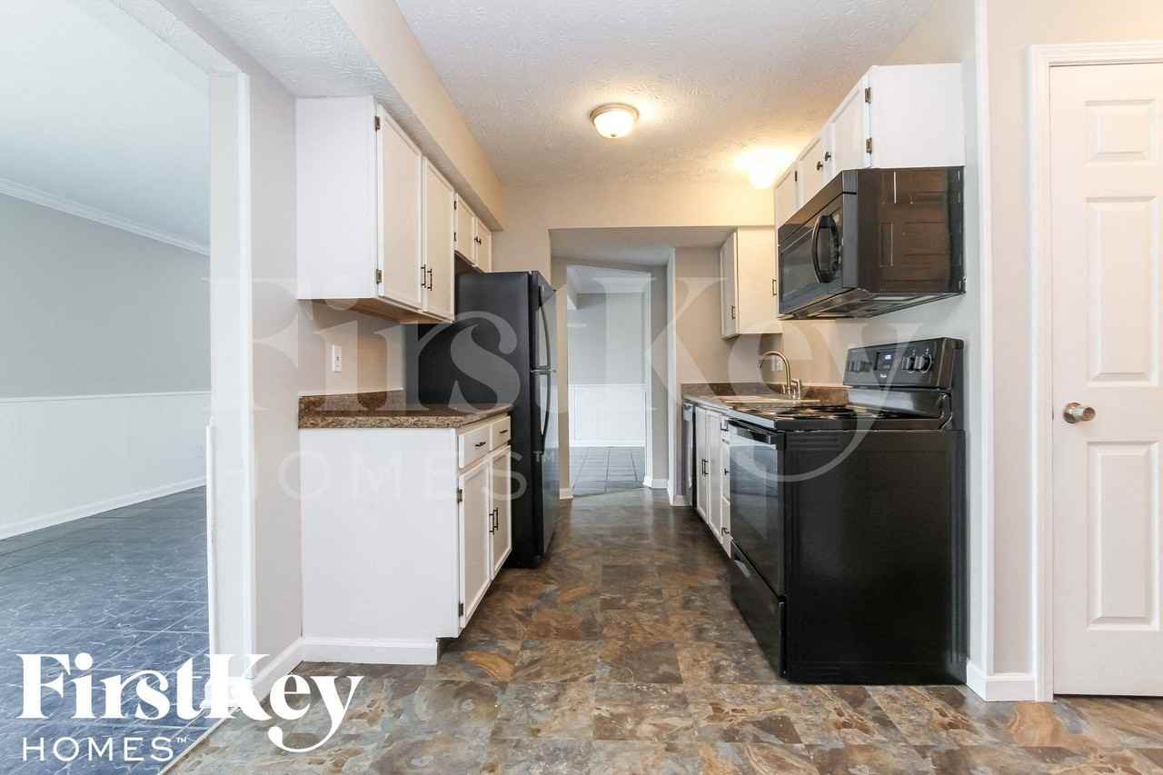 1921 E Werges Ave - Photo 4 of 15