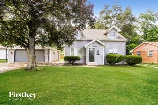 18722 Hamlin Ave - Photo 1 of 1