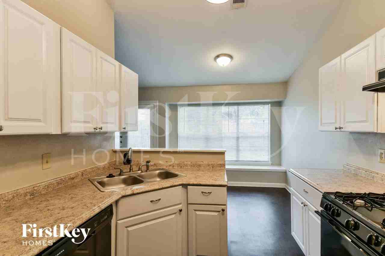 10038 Windburn Trl - Photo 5 of 14