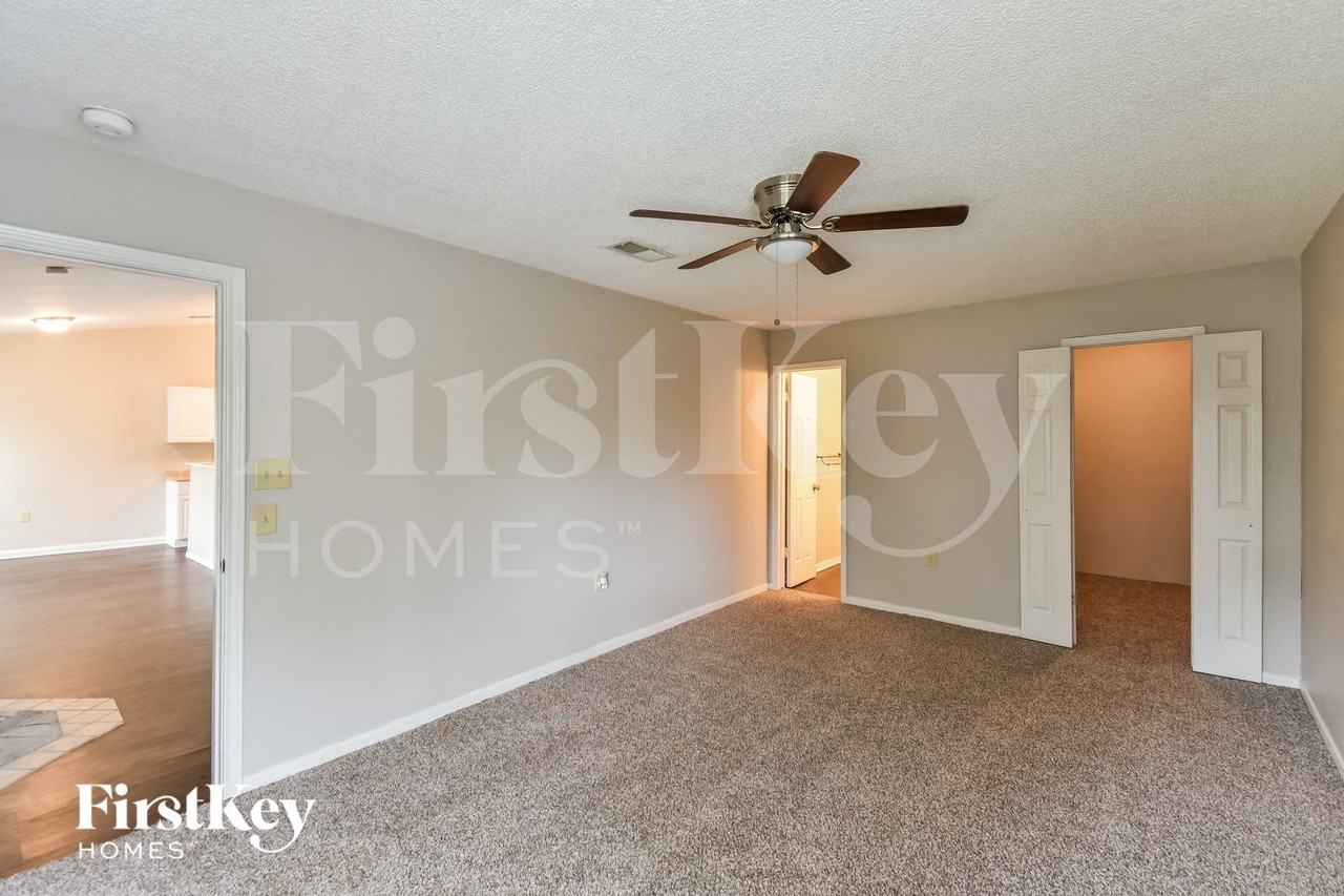 10038 Windburn Trl - Photo 7 of 14