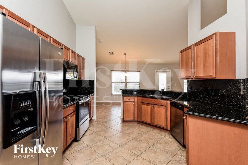 1003 Nwpl - Photo 5 of 15