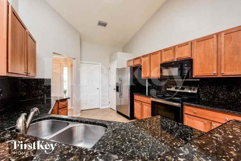 1003 Nwpl - Photo 6 of 15