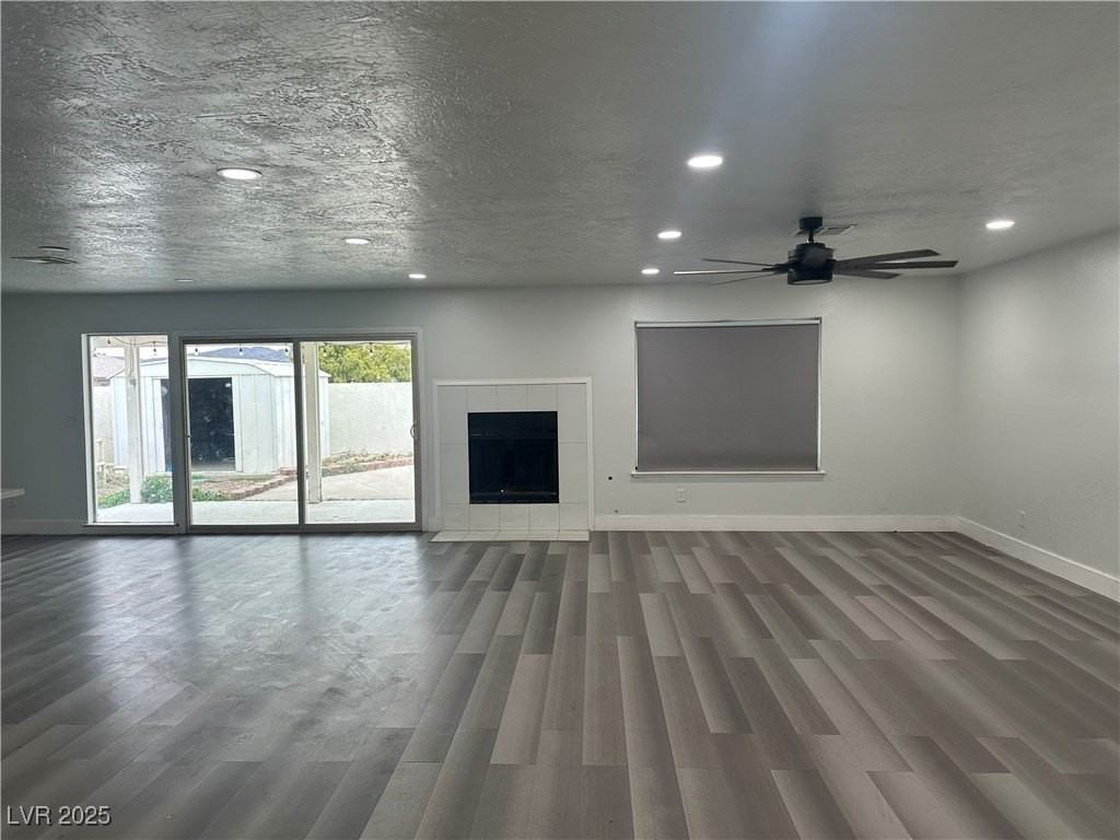 811 Vermillion Dr - Photo 4 of 11