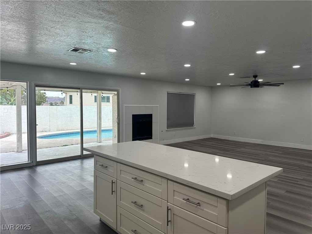 811 Vermillion Dr - Photo 5 of 11