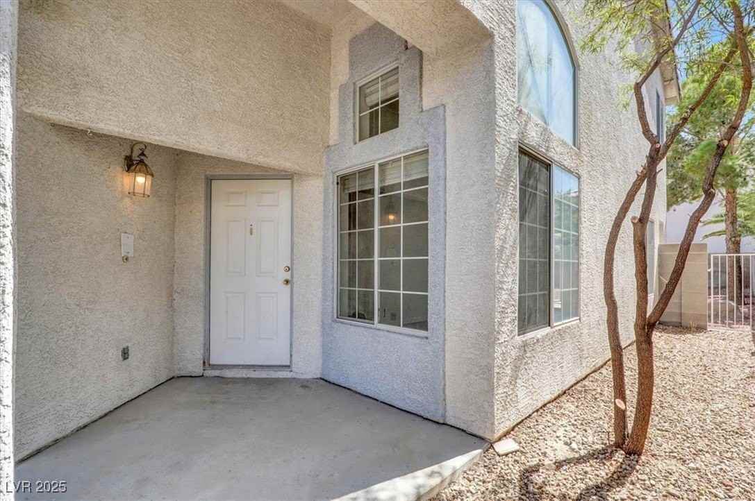 8217 Beekman St - Photo 3 of 36