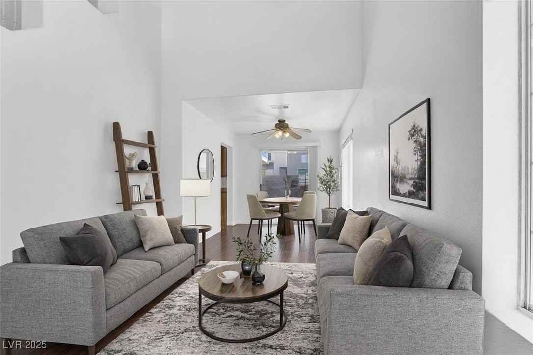 8217 Beekman St - Photo 6 of 36