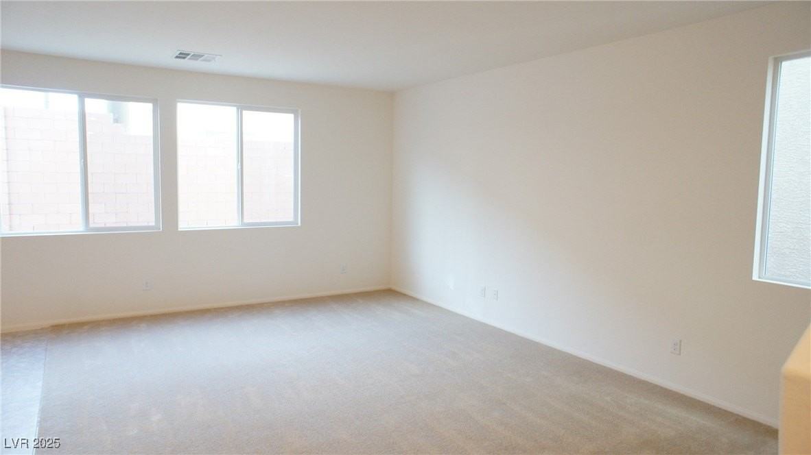 10720 Elfstrom Ave - Photo 3 of 13