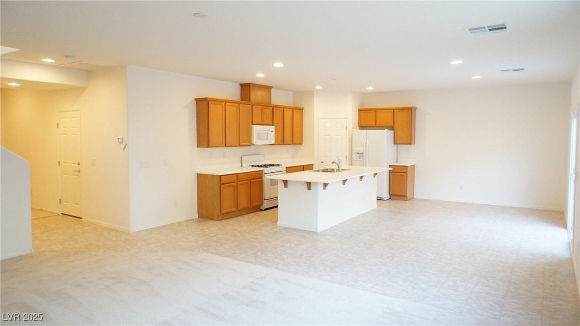 10720 Elfstrom Ave - Photo 4 of 13