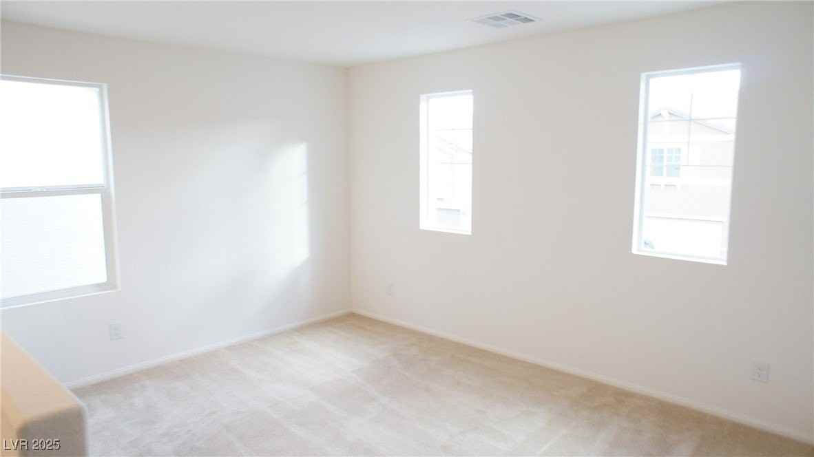 10720 Elfstrom Ave - Photo 6 of 13