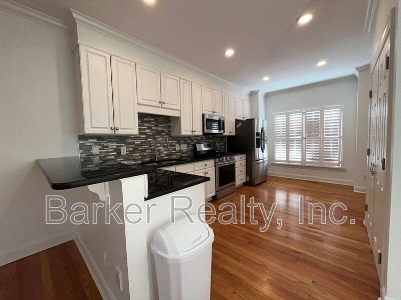 1343 Cameron View Ct - Photo 4 of 20