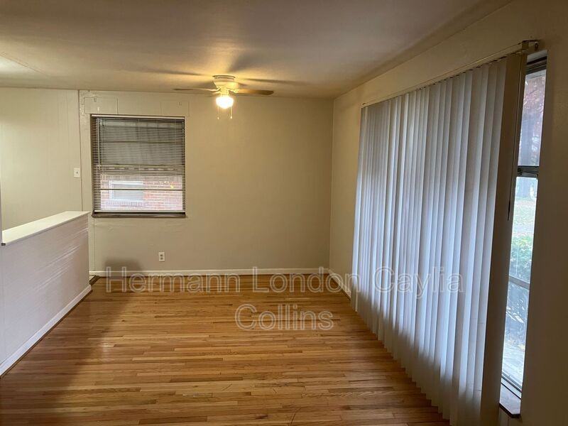 7826 Birchmont Dr - Photo 3 of 15