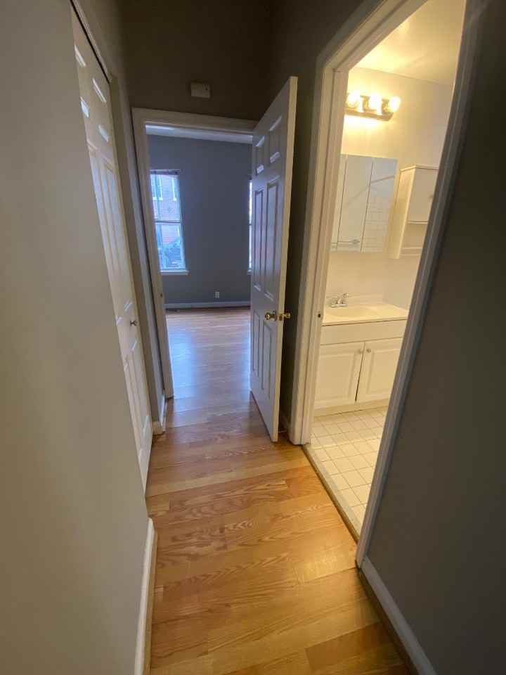 913 Geyer Ave #913 - Photo 5 of 7