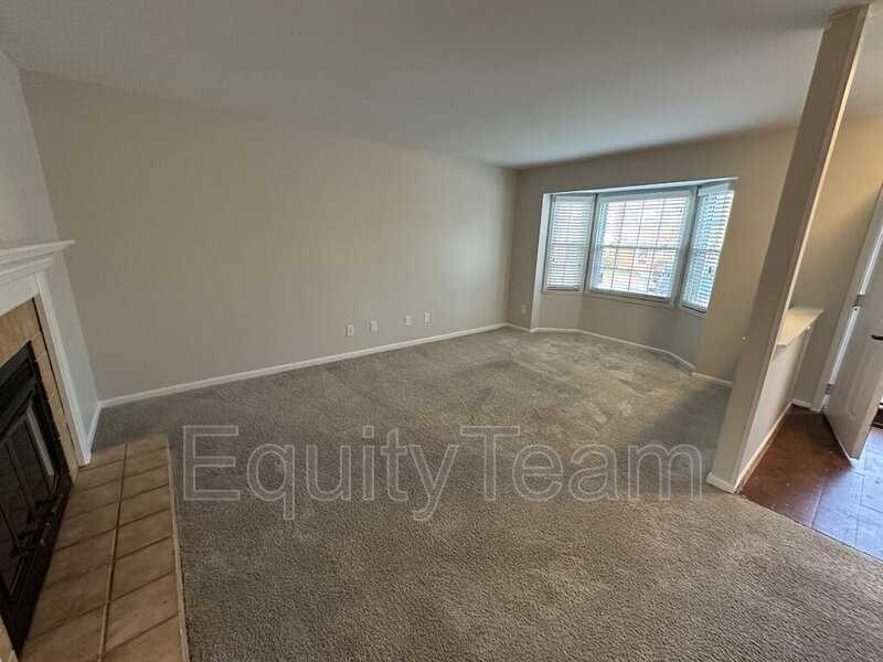 9133 Dominion Cir - Photo 3 of 15