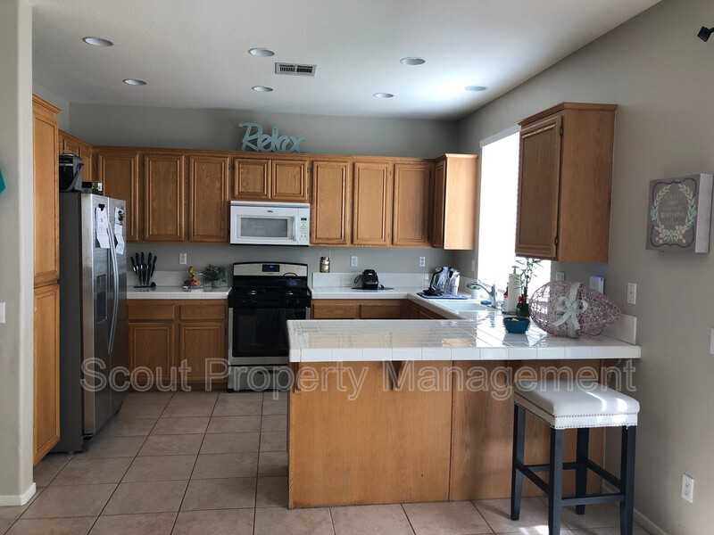 32637 Clearvail Dr - Photo 4 of 11