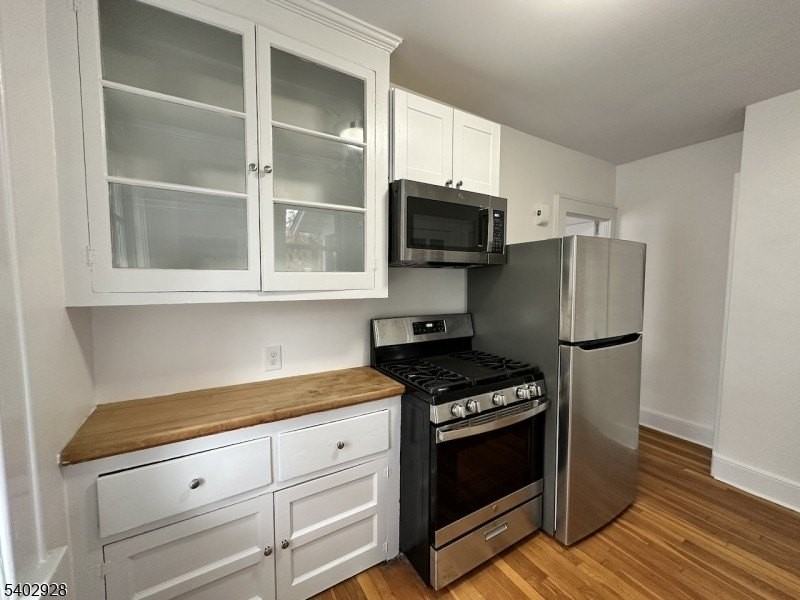 28 Fuller Ave #2 - Photo 7 of 23