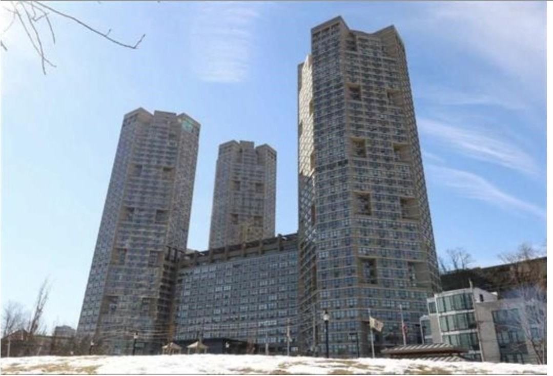 7004 Kennedy Blvd E #16L