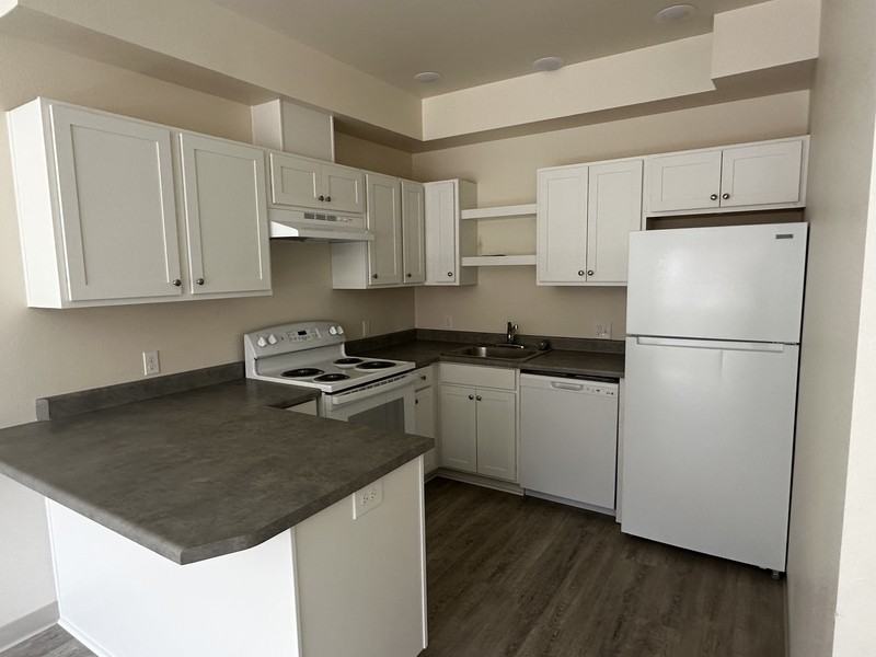 1935 Table Rock Rd #03 - Photo 4 of 11