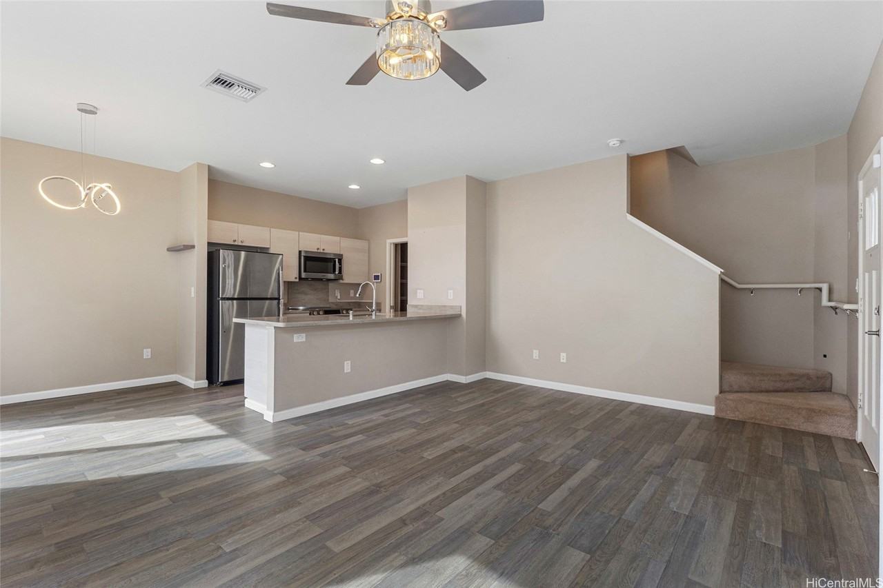 91-1160 Kamakana St Unit 503 #503 - Photo 6 of 20