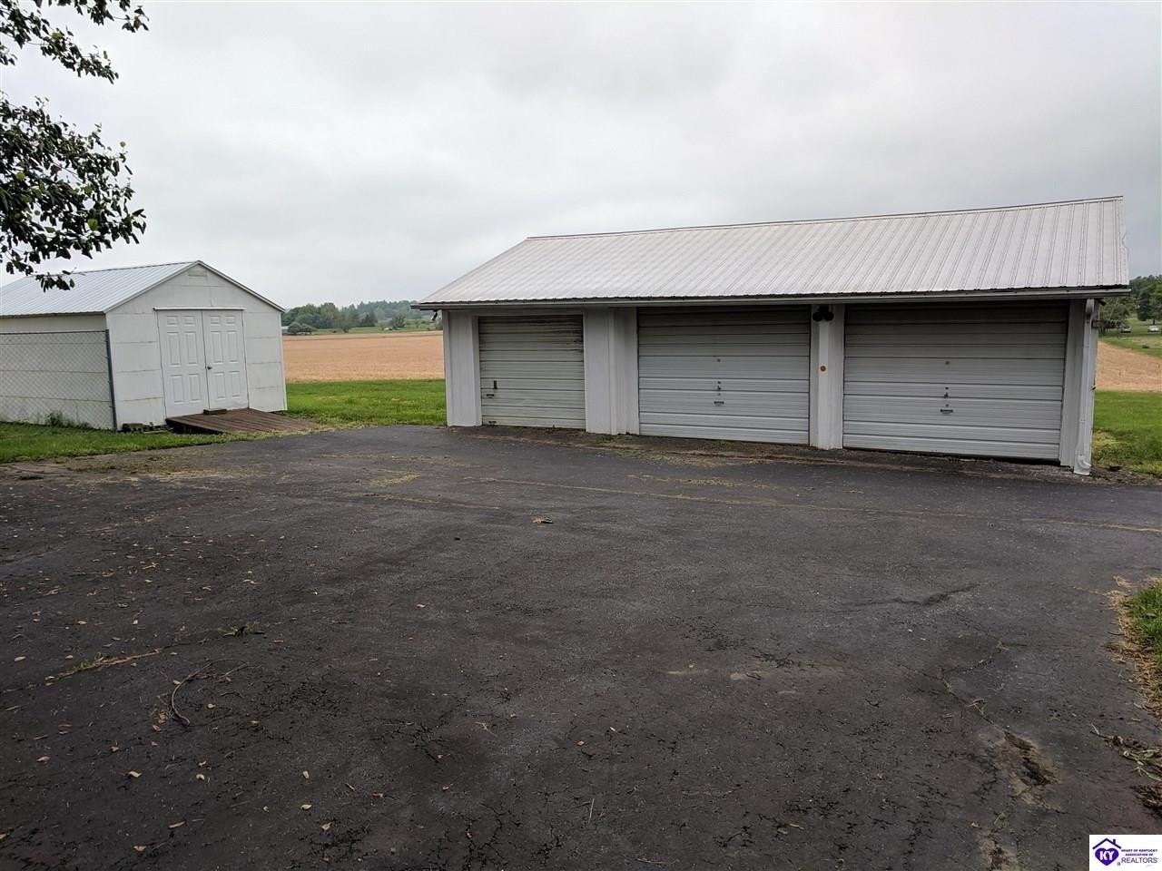 638 Miller Rd - Photo 6 of 28