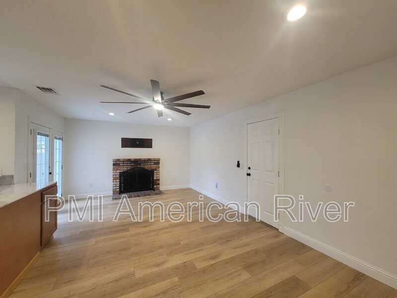 4475 Silverton Way - Photo 3 of 23