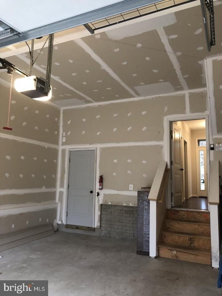 22904 Bollinger Ter - Photo 7 of 19