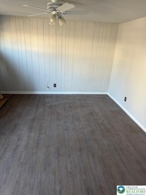 320 Lockridge Ln - Photo 2 of 14