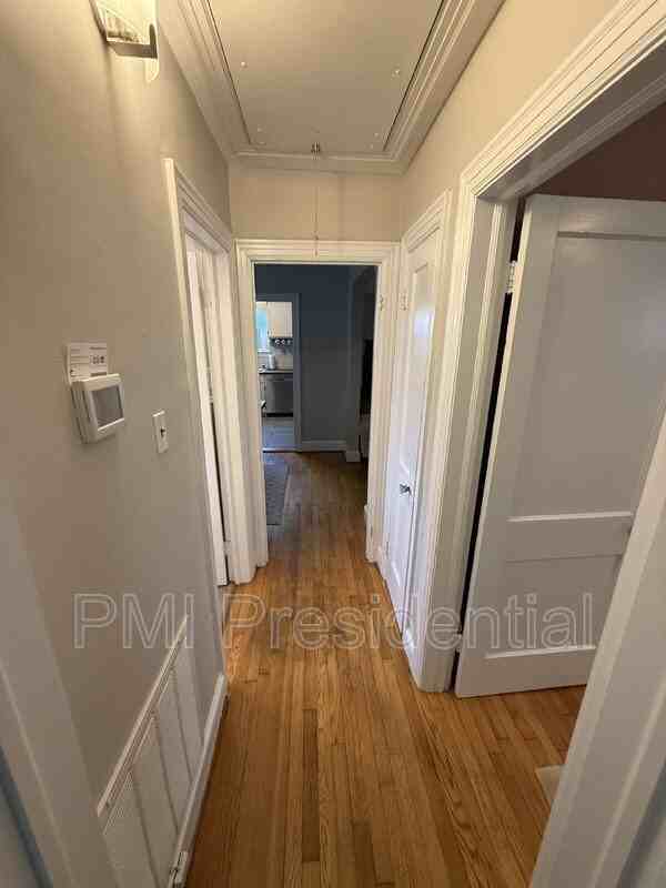 7346 Edgeworth Rd - Photo 4 of 15