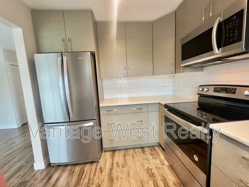 3426 3426 - Photo 3 of 19