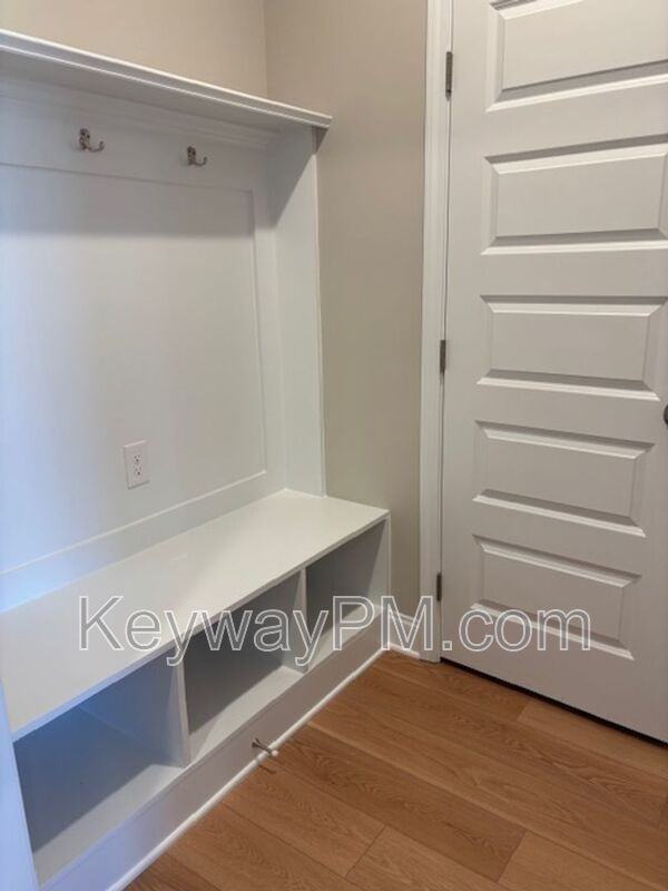 527 Yuma Ln - Photo 5 of 9