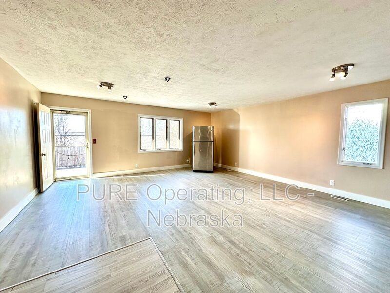 1024 N 74th Ave - Photo 5 of 41