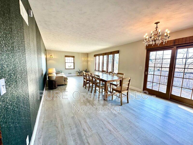 1024 N 74th Ave - Photo 7 of 41