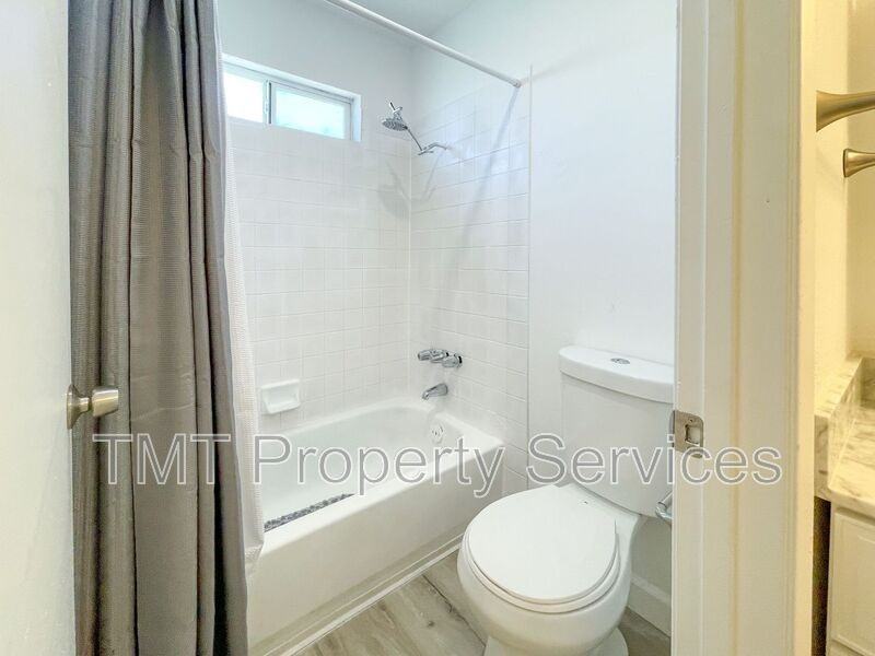 8611 Acapulco Way #4 - Photo 7 of 10