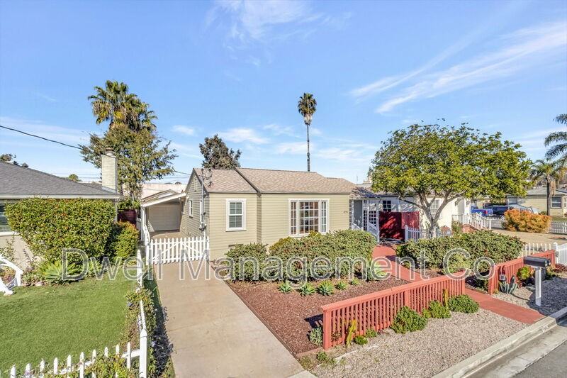 8776 Jefferson Ave - Photo 2 of 33