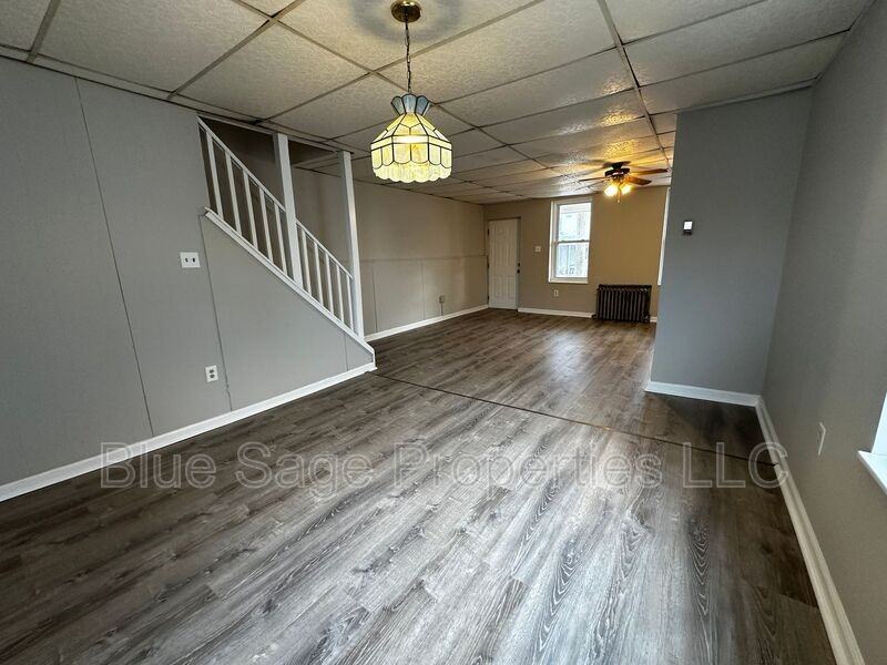 3418 W 3rd St - Photo 4 of 26