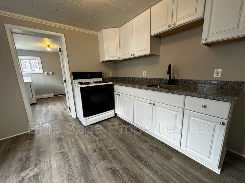 3418 W 3rd St - Photo 6 of 26