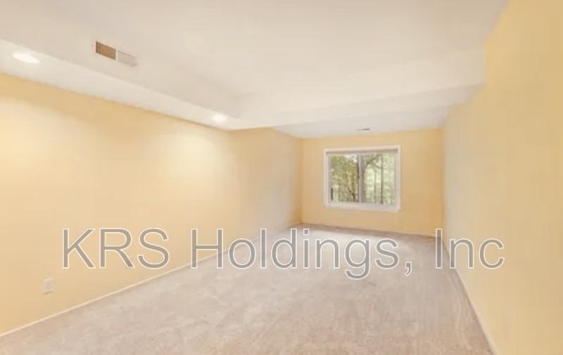 1248 Clifden Grn - Photo 6 of 8