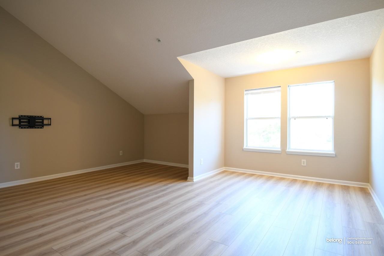 87229 Lents Rd - Photo 3 of 23