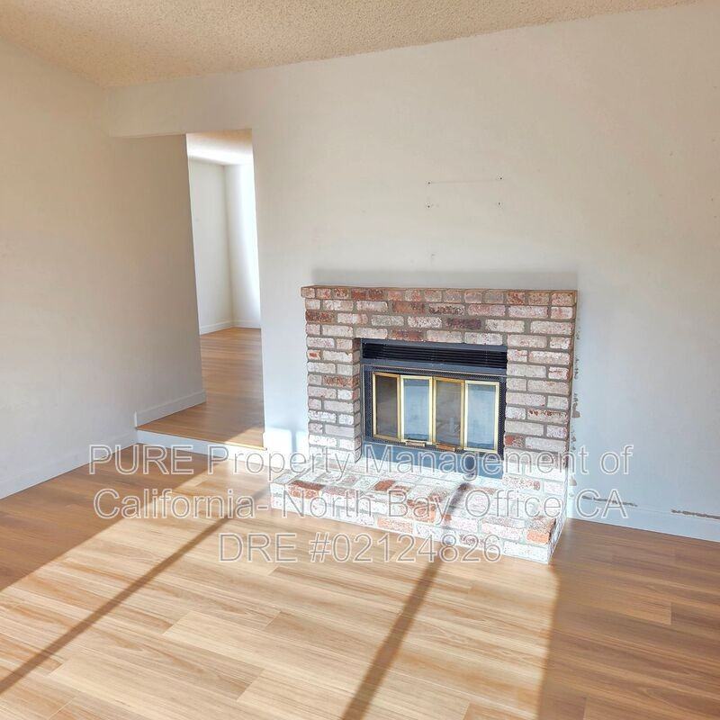 1641 Rainier Ave - Photo 2 of 17