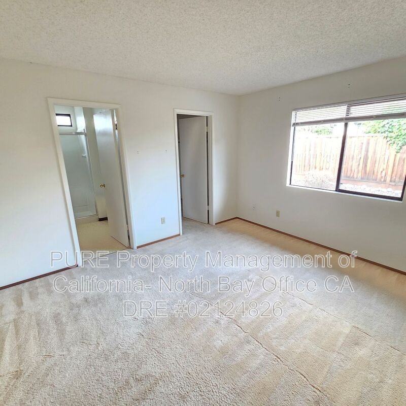 1641 Rainier Ave - Photo 5 of 17