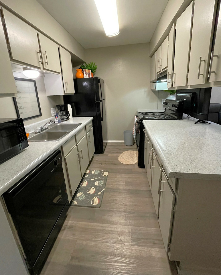 The Vibe Apartments - Photo 6 of 12