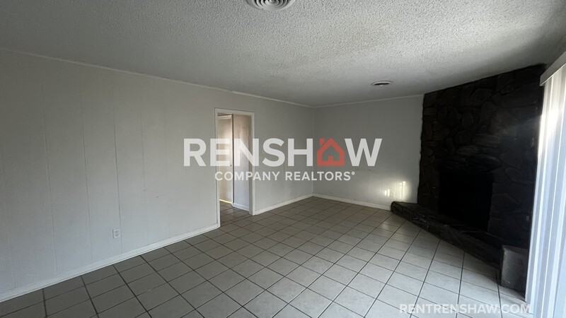 3398 Dungreen St - Photo 4 of 13