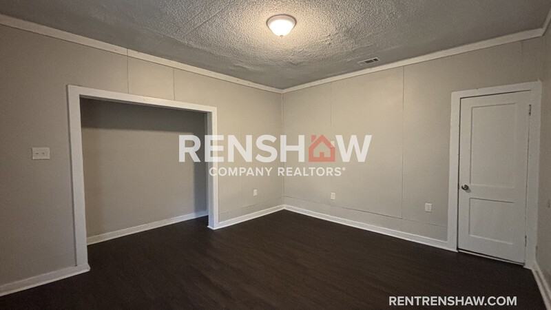 689 Baltimore St - Photo 2 of 16