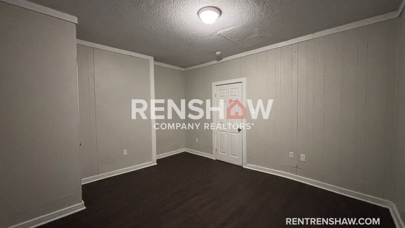 689 Baltimore St - Photo 7 of 16