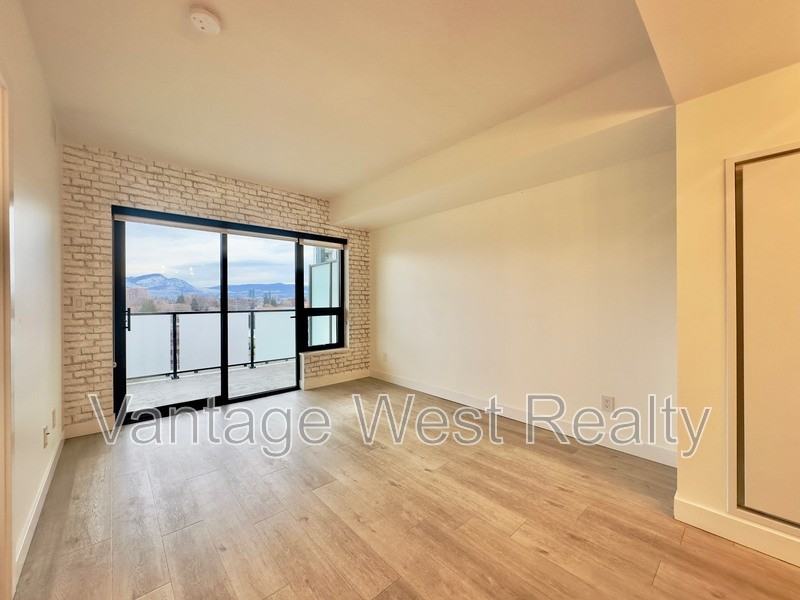 1101 St. Paul St #205 - Photo 3 of 15