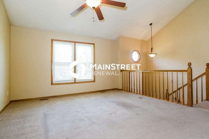 8637 N Capitol Ave - Photo 3 of 17