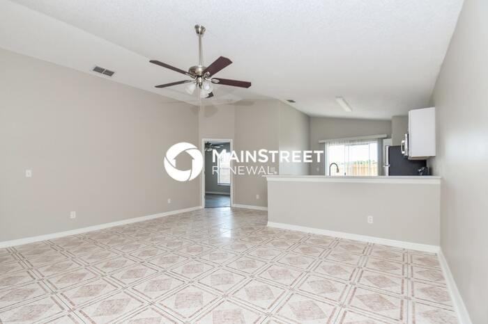 1639 Ridge Pointe Dr - Photo 3 of 17